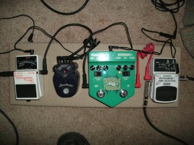 Pedal board 004.jpg