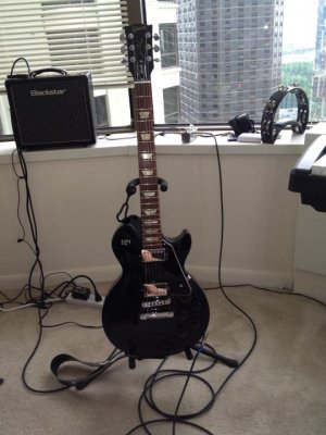 Les Paul.jpg Les Paul.jpg