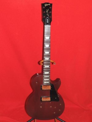 Les Paul body and neck.jpg Les Paul body and neck.jpg