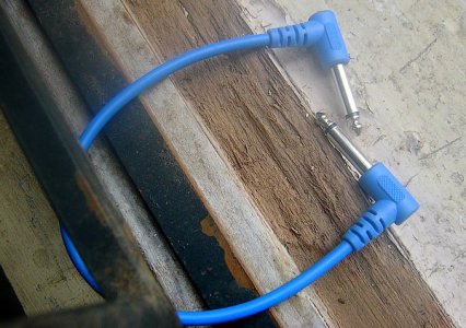 Cable_EffectsChain.jpg Cable_EffectsChain.jpg