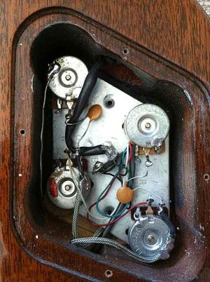 LP_wiring.jpg LP_wiring.jpg