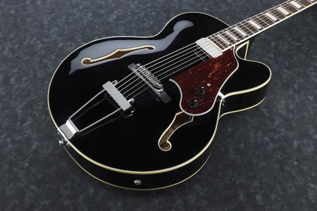 AF71F_BK_12_01_CU_Body_Top.jpg