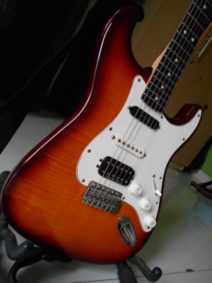 Sunburst-Strat-2.jpg Sunburst-Strat-2.jpg