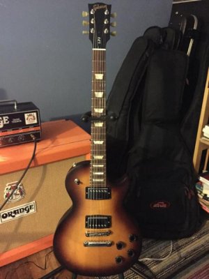 LesPaul2.jpg