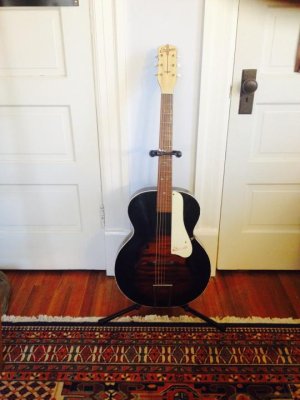 Serenader Archtop.jpg Serenader Archtop.jpg