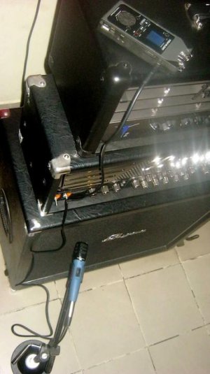 RecordingSetup_Large.jpg RecordingSetup_Large.jpg