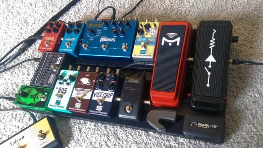 Pedalboard (1 of 1).jpg
