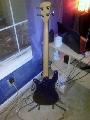 Spector bass back.jpg