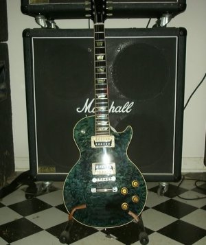 Gibson Les Paul Classic Custom Shop Peacock01.jpg