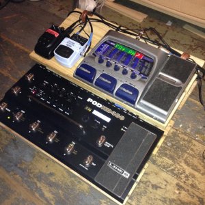 Bri's Pedalboard 02.jpg