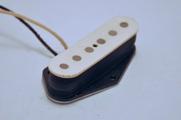Tele White Black Tape.JPG Tele White Black Tape.JPG