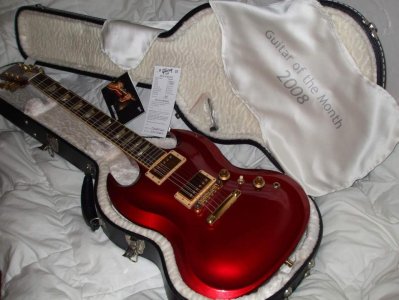 gibson-guitar-of-the-month-february-2008-sg-diablo-metallic-red-159155.jpg