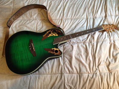 BWG Ovation Celebrity Deluxe CS257 FBG (Holly) 02.jpg