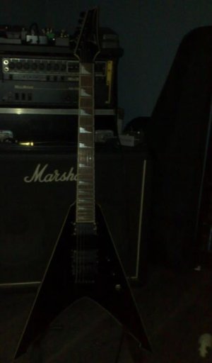 Ibanez V Blade.jpg Ibanez V Blade.jpg