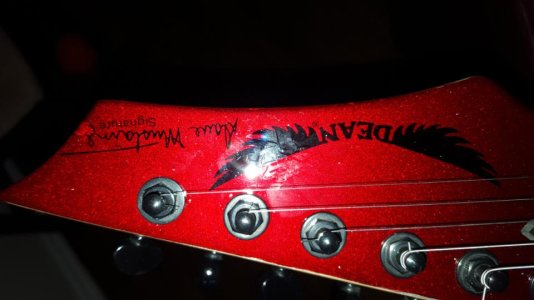 Mustaine Headstock.jpg