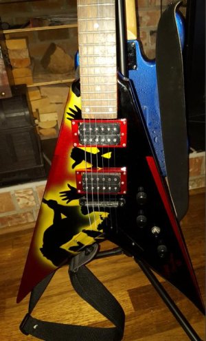 Mustaine Front Closeup.jpg Mustaine Front Closeup.jpg
