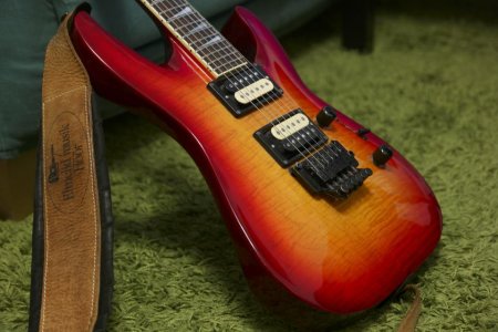 Charvel 002.jpg