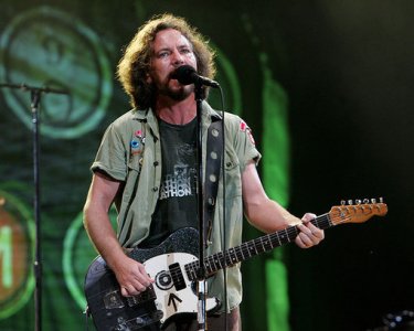 001Pearl-Jam-Austin-City-Limits.jpg