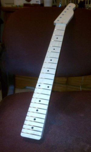 neck02.jpg neck02.jpg