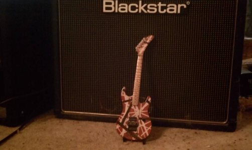 evh02.jpg