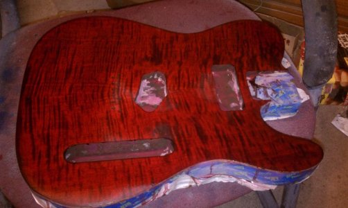 redtele01.jpg