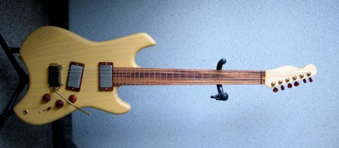 Warmoth Musiclander Cx.jpg