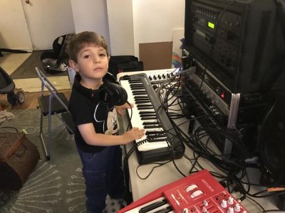 jam with zak october 2016.jpg jam with zak october 2016.jpg