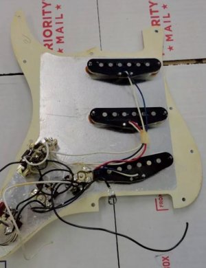 Strat PUPs Pick 4.jpg