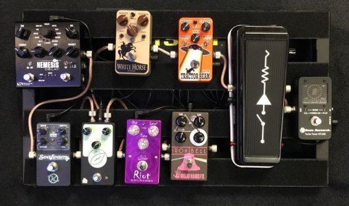 Pedal_Board_Sept_2016.jpg
