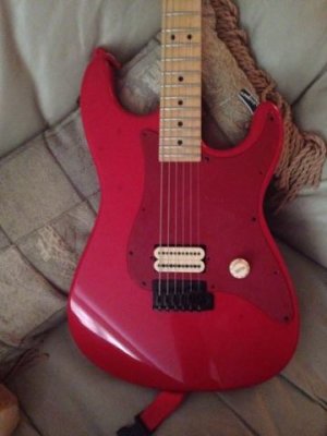 Charvel-red.jpg