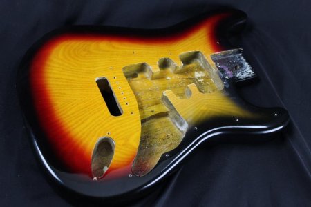 01 BriGuy Georgiecaster Body 01.jpg