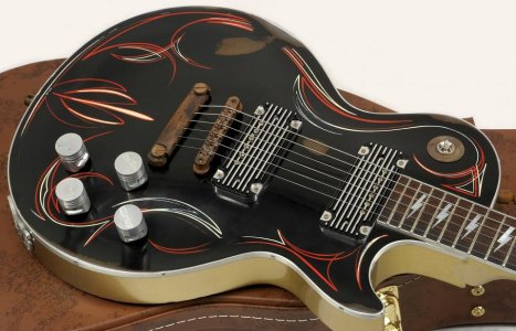 gibson-custom-shop-les-paul-rat-rod-2-large-4-119026_5.jpg