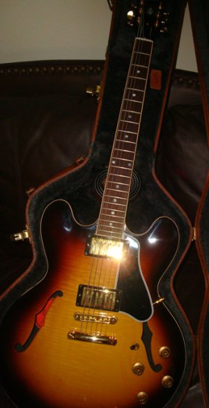 My2013 ES335.jpg My2013 ES335.jpg