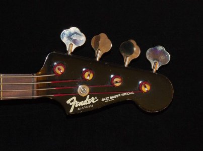 1984 Fender Jazz Bass Special_4213.jpg