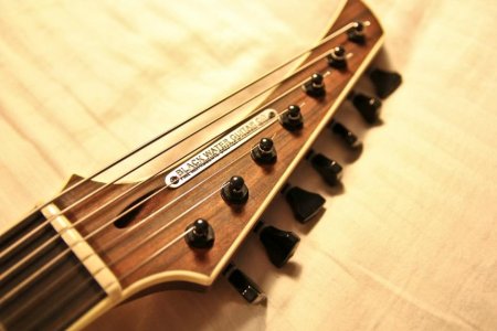 BWG Reverse Katana Headstock.jpg BWG Reverse Katana Headstock.jpg