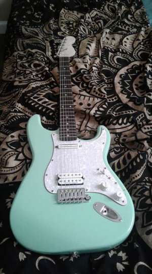 Green strat.jpg