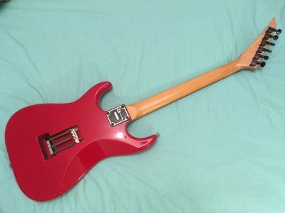 17 Charvel Detras.jpg