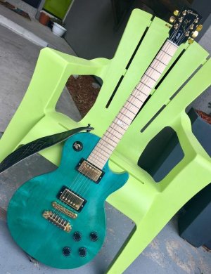 GTR 1 2009 GIBSON LPSRP AQUA.jpg