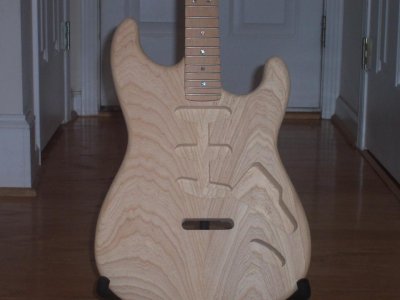 New Strat 007.jpg