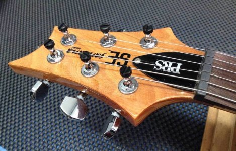 PRS-SE-Phase-II-tuners-installed-on-a-PRS-SE-Santana.jpg