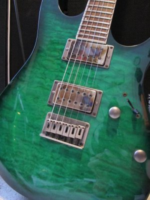 Ibanez RGT42FXQM Juggernauts.jpg Ibanez RGT42FXQM Juggernauts.jpg