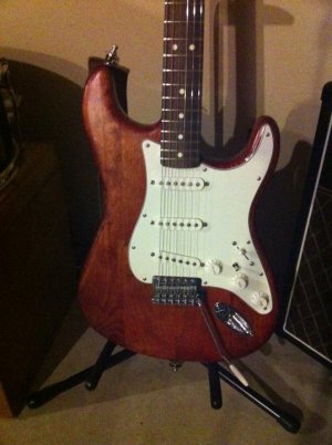 Fender Strat, Rosewood, Satin Cabernet.jpg