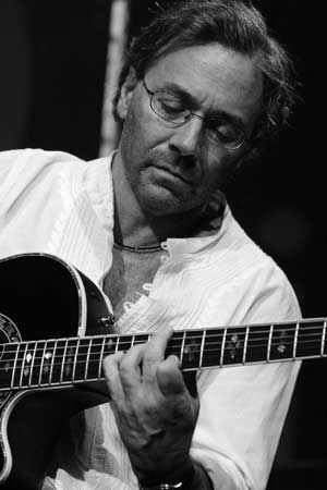 al-dimeola-image01.jpg