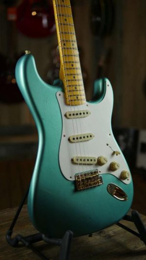 fender-custom-shop-57-stratocaster-journeyman-relic-faded-teal-green-10.jpg fender-custom-shop-57-stratocaster-journeyman-relic-faded-teal-green-10.jpg