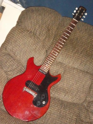 Wilson Junior 001.jpg Wilson Junior 001.jpg