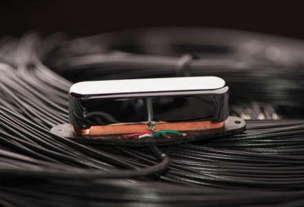 Vintage-Stack-Tele-neck-STK-T1n_BEAUTY-700x477.jpg Vintage-Stack-Tele-neck-STK-T1n_BEAUTY-700x477.jpg