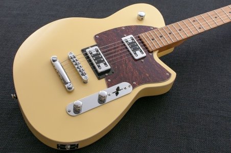 flatroc_powder_yellow_close3.jpg