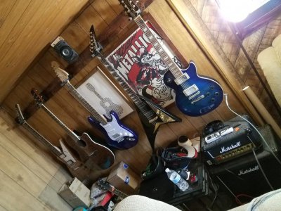 guitar corner.jpg