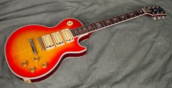 jimmyace2006-albums-formerly-owned-ace-frehley-custom-shop-les-pauls-picture9554-ace-192.jpeg