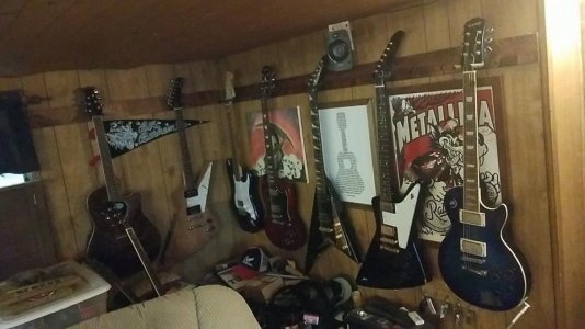 1 guitars.jpg 1 guitars.jpg